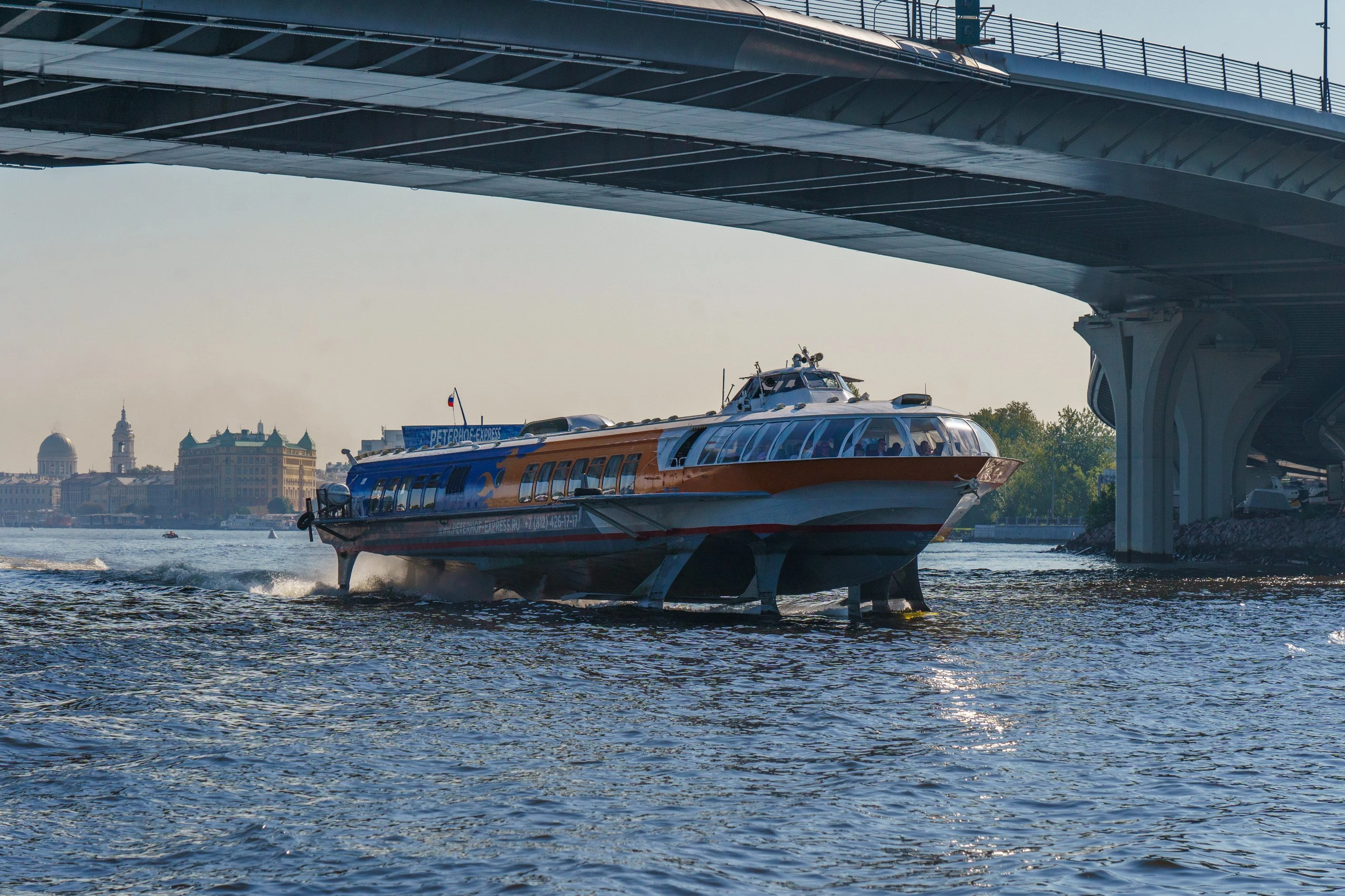 Метеоры в Петергоф